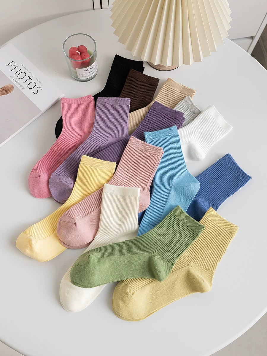 Soft Cotton Ribbed Crew Socks – 4-Pack Colorful Everyday Essentials