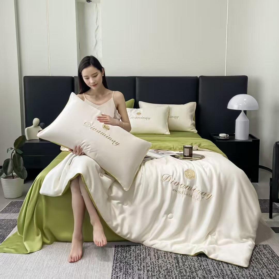 Divaminay™ Silky Luxury Blanket – Ultra Soft & Elegant